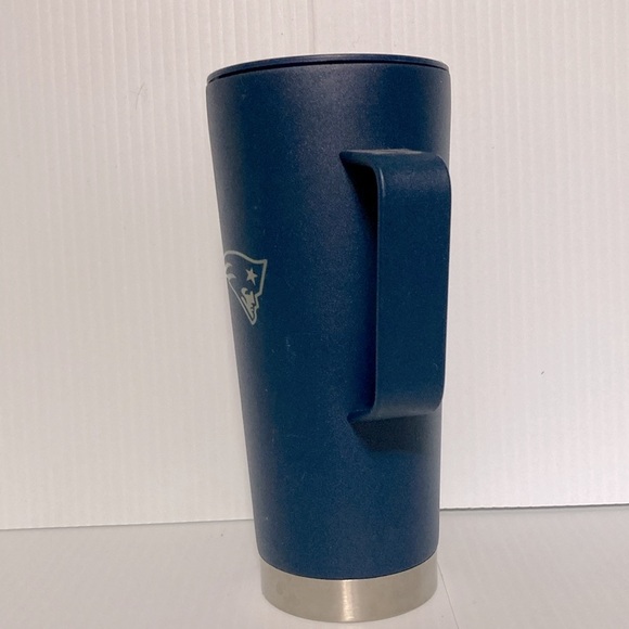 NEW ENGLAND PATRIOTS ROADIE Blue and Silver Travel Tumbler with Handle 18 oz - Picture 5 of 12